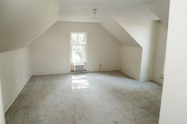 707 E 5th Street, Altamont, KS 67330