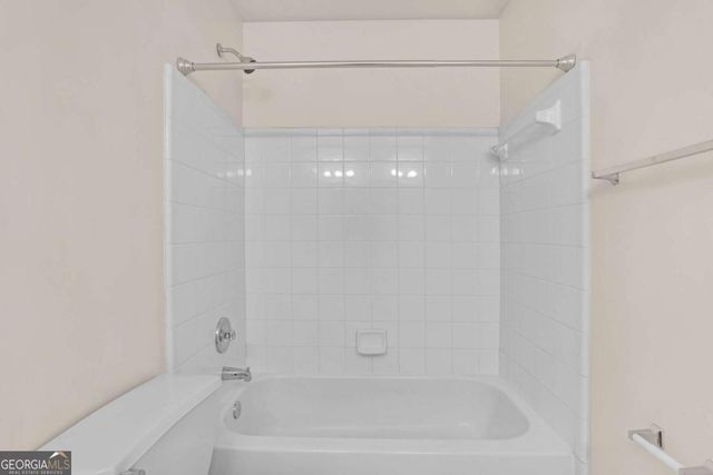 956 Chippewa Oak Drive, Dacula, GA 30019