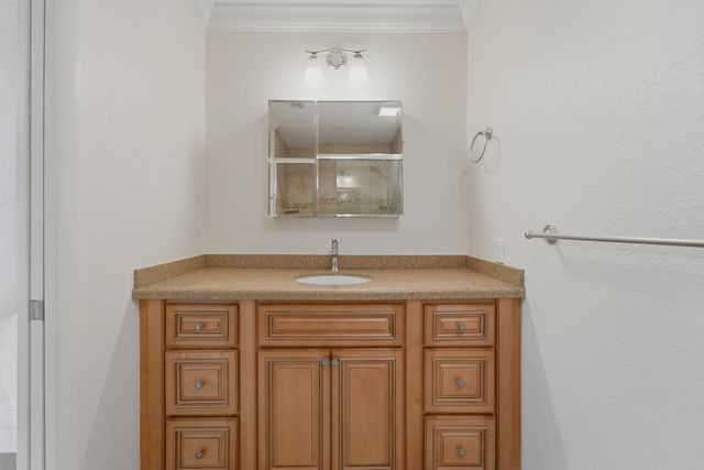 18966 SE Southgate Drive, Jupiter, FL 33469