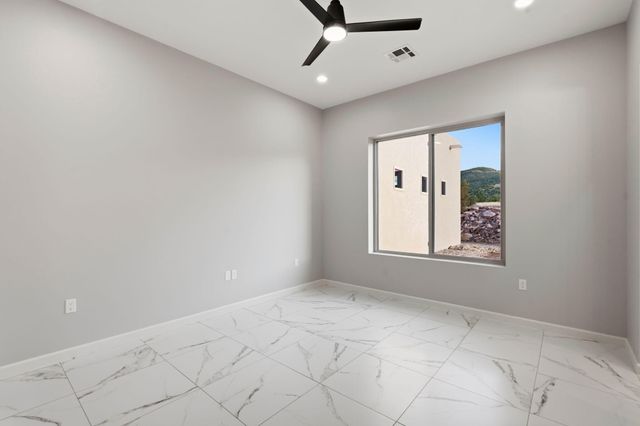 218 Meadows Road, Placitas, NM 87043
