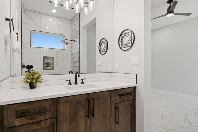 218 Meadows Road, Placitas, NM 87043