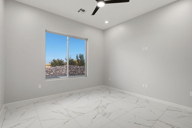 218 Meadows Road, Placitas, NM 87043
