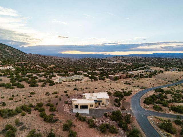 218 Meadows Road, Placitas, NM 87043