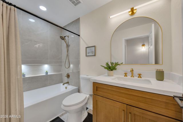 613 W TARA Court, Gilbert, AZ 85233