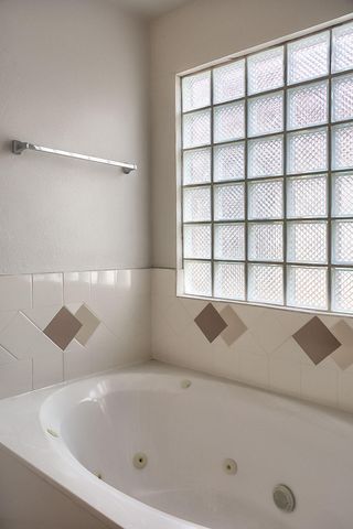 401 Santorini Court, Socorro, TX 79927