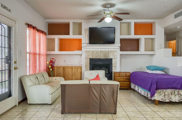 401 Santorini Court, Socorro, TX 79927