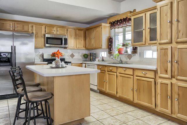 401 Santorini Court, Socorro, TX 79927