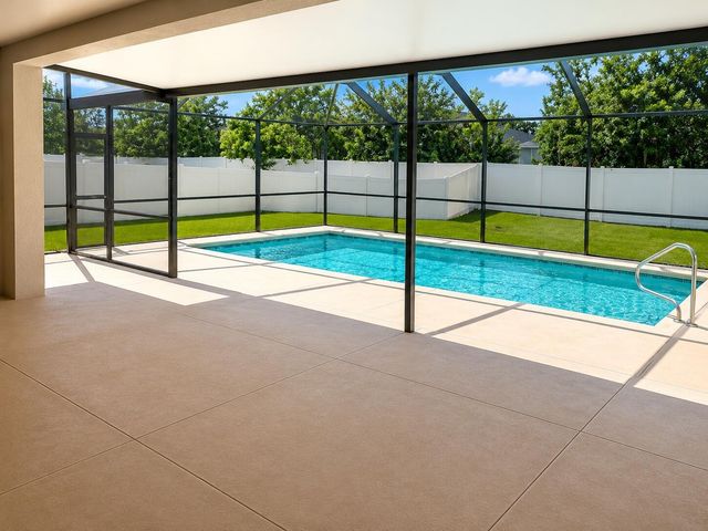 2016 ROSEWOOD CIRCLE, Lakeland, FL 33810