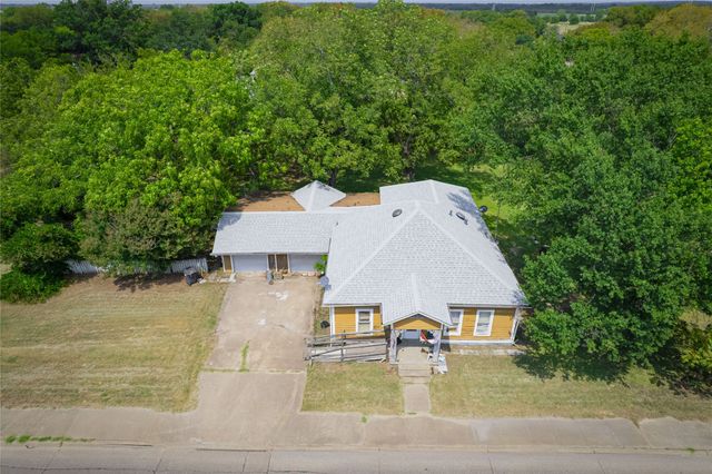 307 NE 2nd Street, Kerens, TX 75144