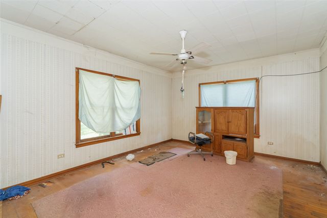 307 NE 2nd Street, Kerens, TX 75144