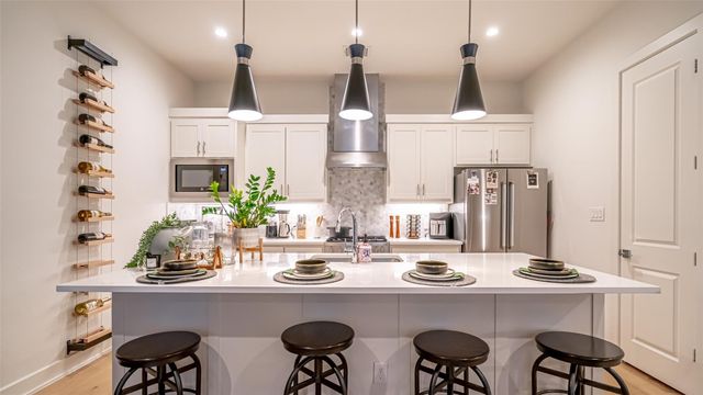 694 W Main Street, Arlington, TX 76013