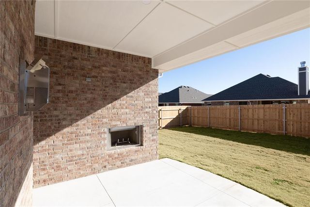 8116 NW 154th Street, Edmond, OK 73013