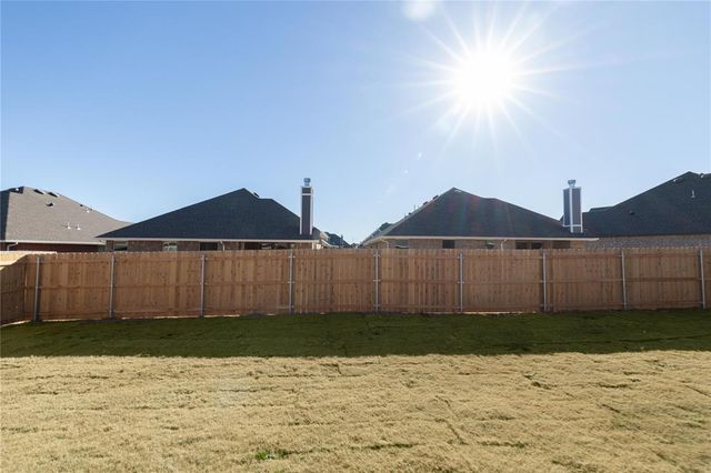 8116 NW 154th Street, Edmond, OK 73013