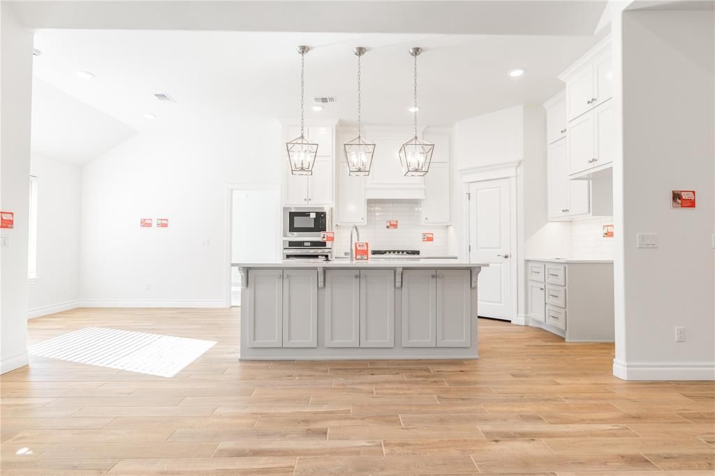 8116 NW 154th Street, Edmond, OK 73013