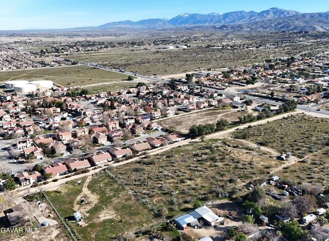 42nd Ste Vic Avenue S12 Ste, Palmdale, CA 93550