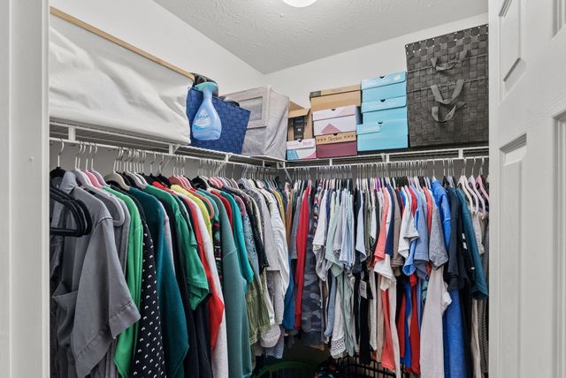 1905 Sandersville Road, Lexington, KY 40511