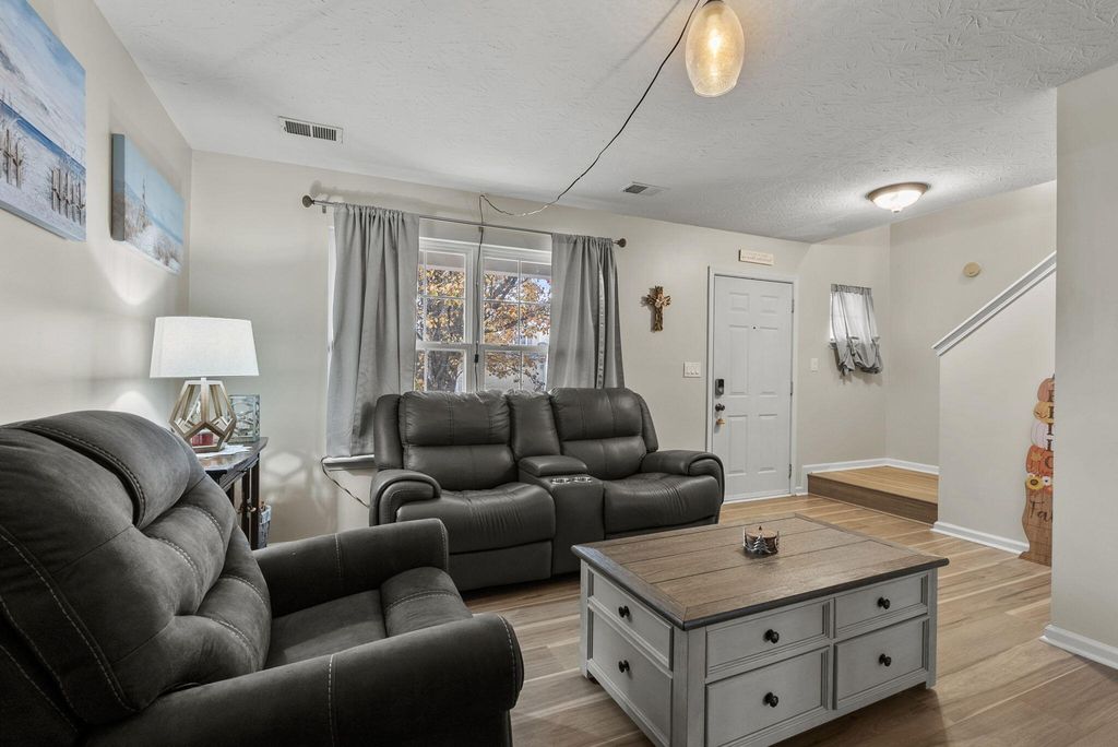 1905 Sandersville Road, Lexington, KY 40511