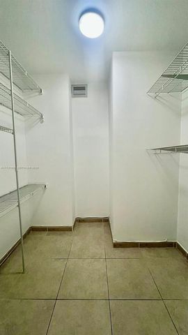 18031 Biscayne Boulevard 1103, Aventura, FL 33160