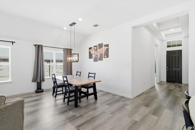 6612 Cedarhurst Court, Denton, TX 76226