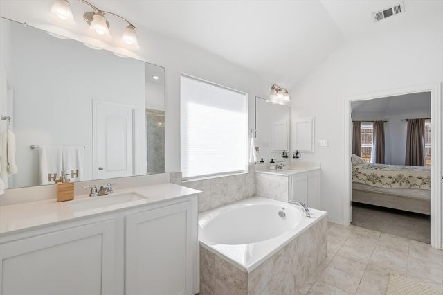 6612 Cedarhurst Court, Denton, TX 76226