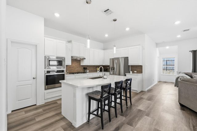 6612 Cedarhurst Court, Denton, TX 76226