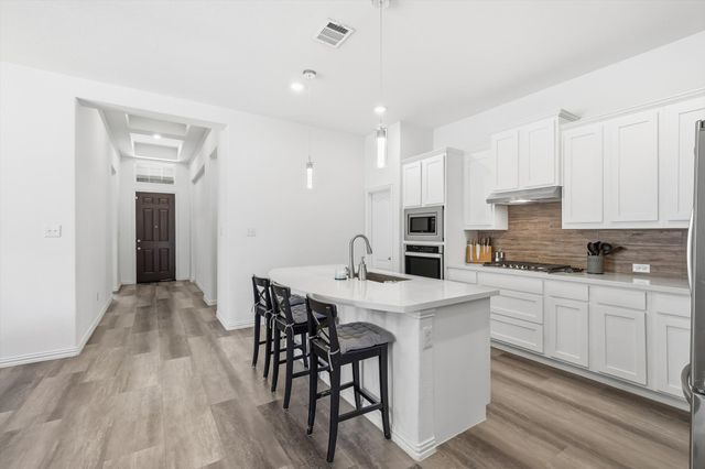 6612 Cedarhurst Court, Denton, TX 76226