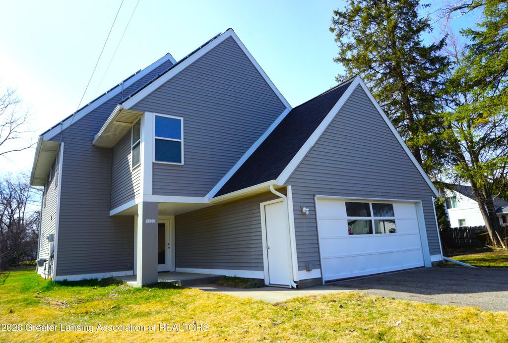 6135 Pollard Avenue, East Lansing, MI 48823