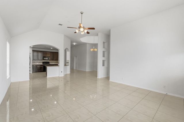 4703 Goldeneye Drive, Baytown, TX 77521