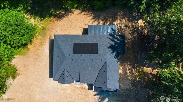 19550 167th Place NE, Woodinville, WA 98072