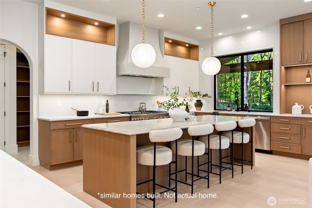 19550 167th Place NE, Woodinville, WA 98072