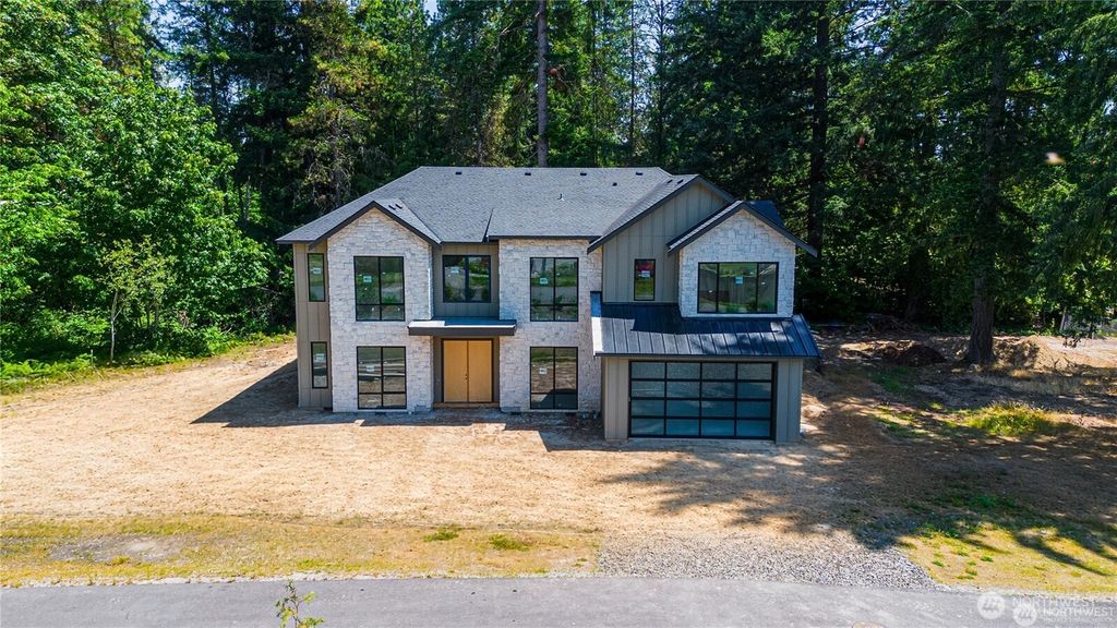 19550 167th Place NE, Woodinville, WA 98072