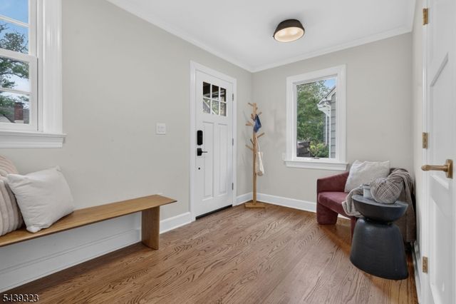 89 Whitney Rd, Millburn Twp., NJ 07078