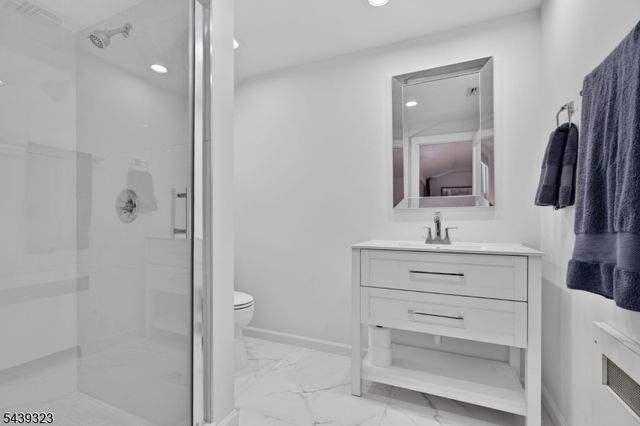 89 Whitney Rd, Millburn Twp., NJ 07078