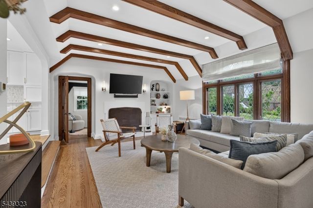89 Whitney Rd, Millburn Twp., NJ 07078