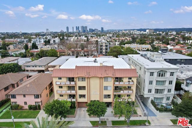 825 S Le Doux Road 303, Los Angeles, CA 90035