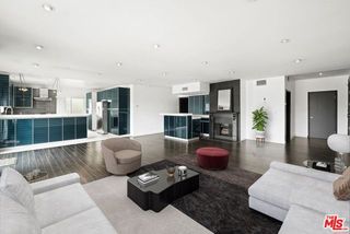 825 S Le Doux Road 303, Los Angeles, CA 90035