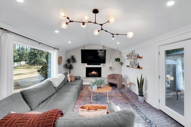 110 Lorraine Court, Spartanburg, SC 29307