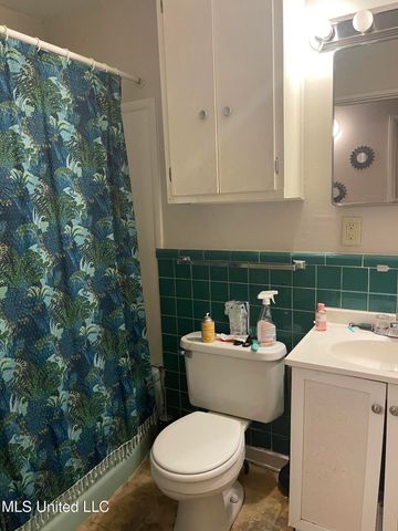 3361 Oakview Drive, Jackson, MS 39212