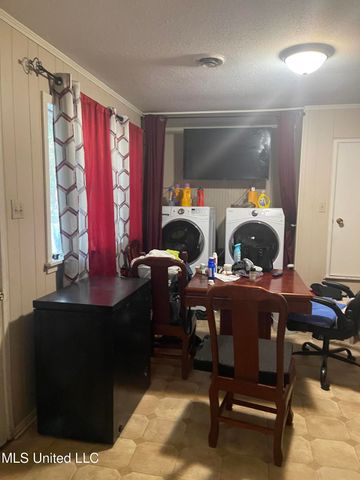 3361 Oakview Drive, Jackson, MS 39212