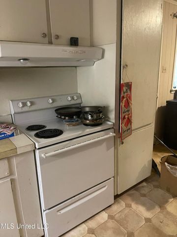 3361 Oakview Drive, Jackson, MS 39212