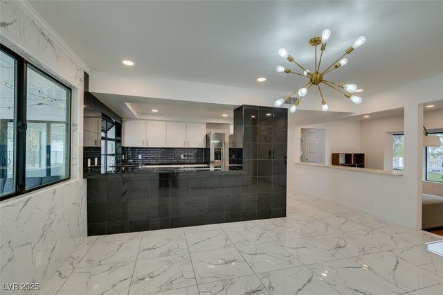 2875 Rosanna Street, Las Vegas, NV 89117