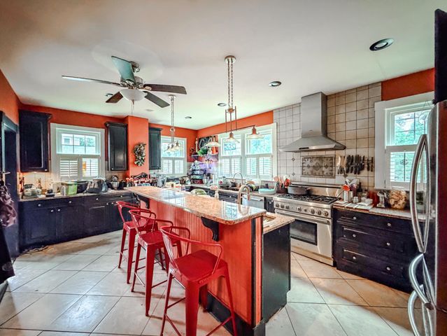1025 W KING ST, Martinsburg, WV 25401