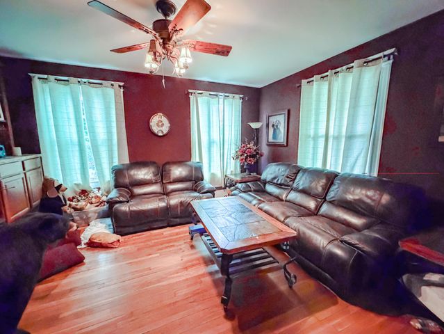 1025 W KING ST, Martinsburg, WV 25401