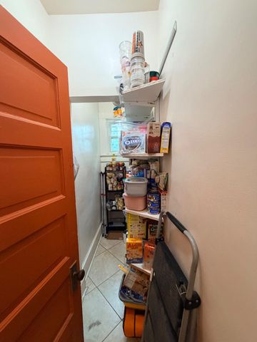 1025 W KING ST, Martinsburg, WV 25401