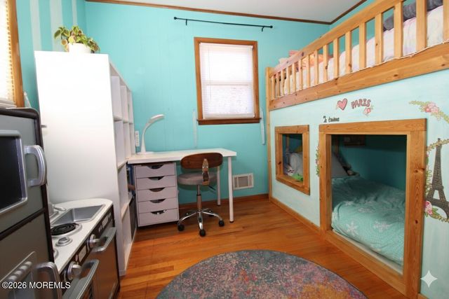 60 Shell Street, Beachwood, NJ 08722