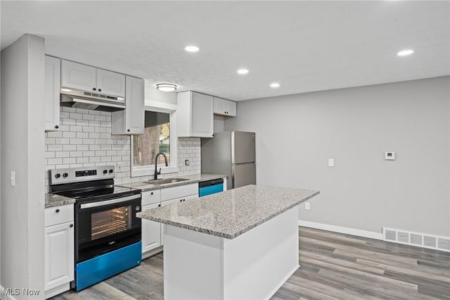 1423 Narragansett Boulevard, Lorain, OH 44053