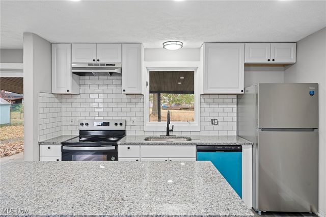 1423 Narragansett Boulevard, Lorain, OH 44053