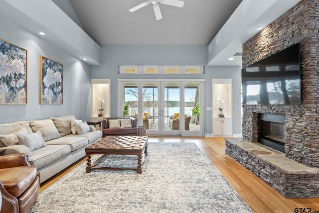 282 North Bay, Bullard, TX 75757