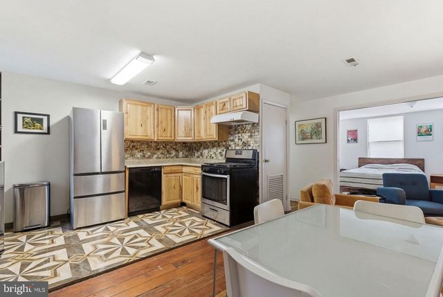 1640 LOMBARD ST, Philadelphia, PA 19146