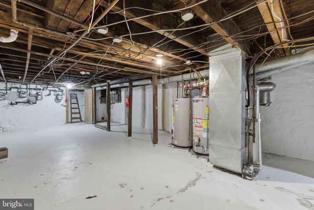 1640 LOMBARD ST, Philadelphia, PA 19146